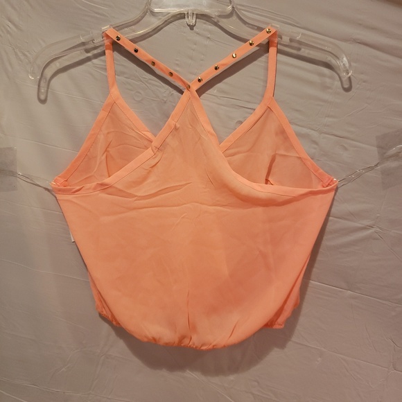 Tank - Picture 3 of 6